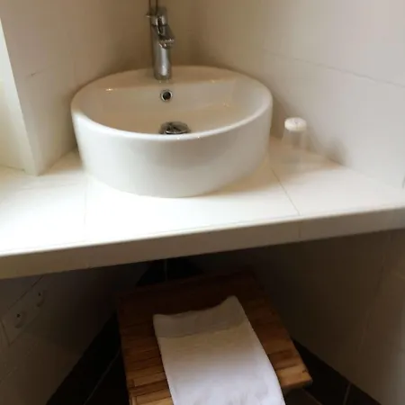 La Madeleine Hotel 3*