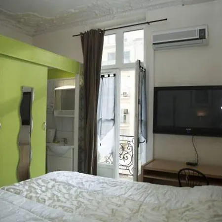 Hotel La Madeleine 3*
